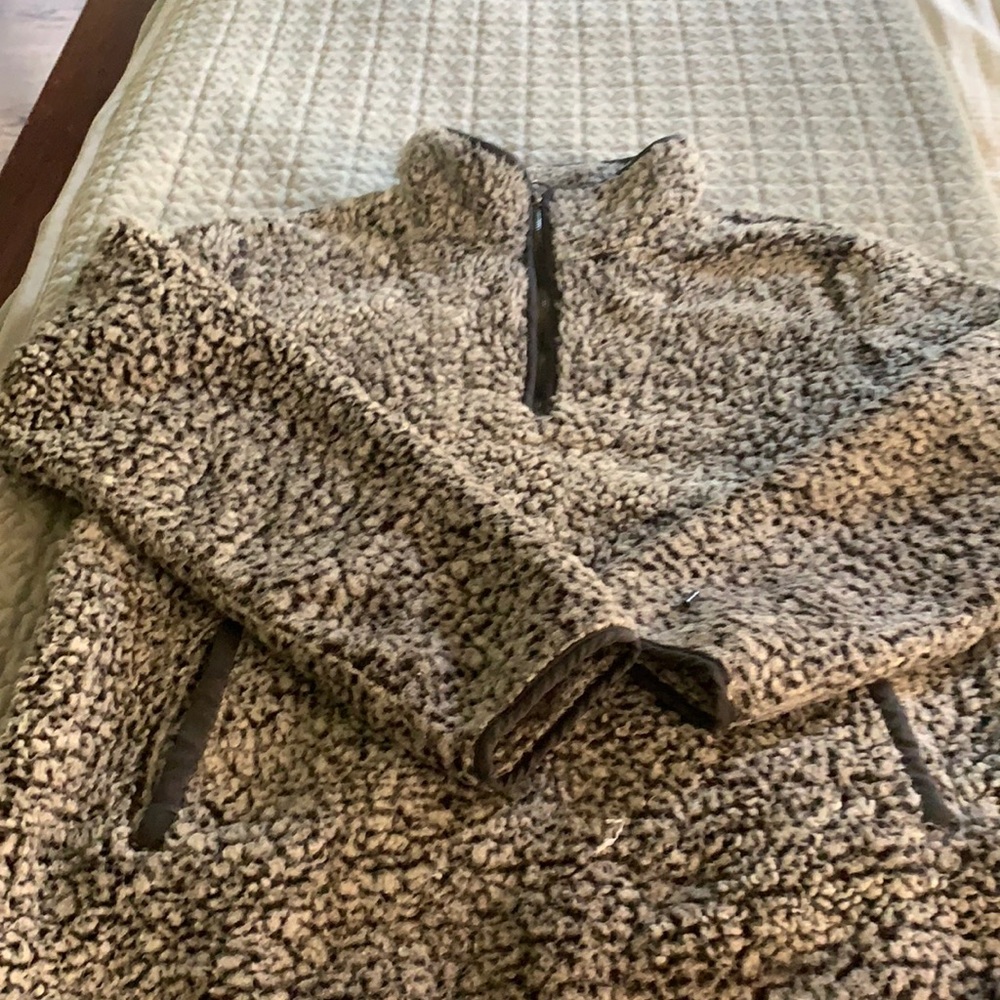 Thread Supply Heathered Grey Fleece size m